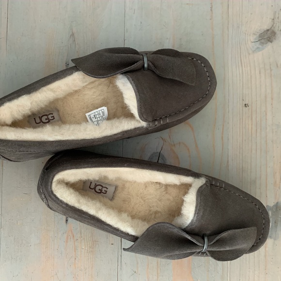 UGG ANSLEY TWIST SHEEPSKIN SLIPPERS  NIB - Picture 5 of 9